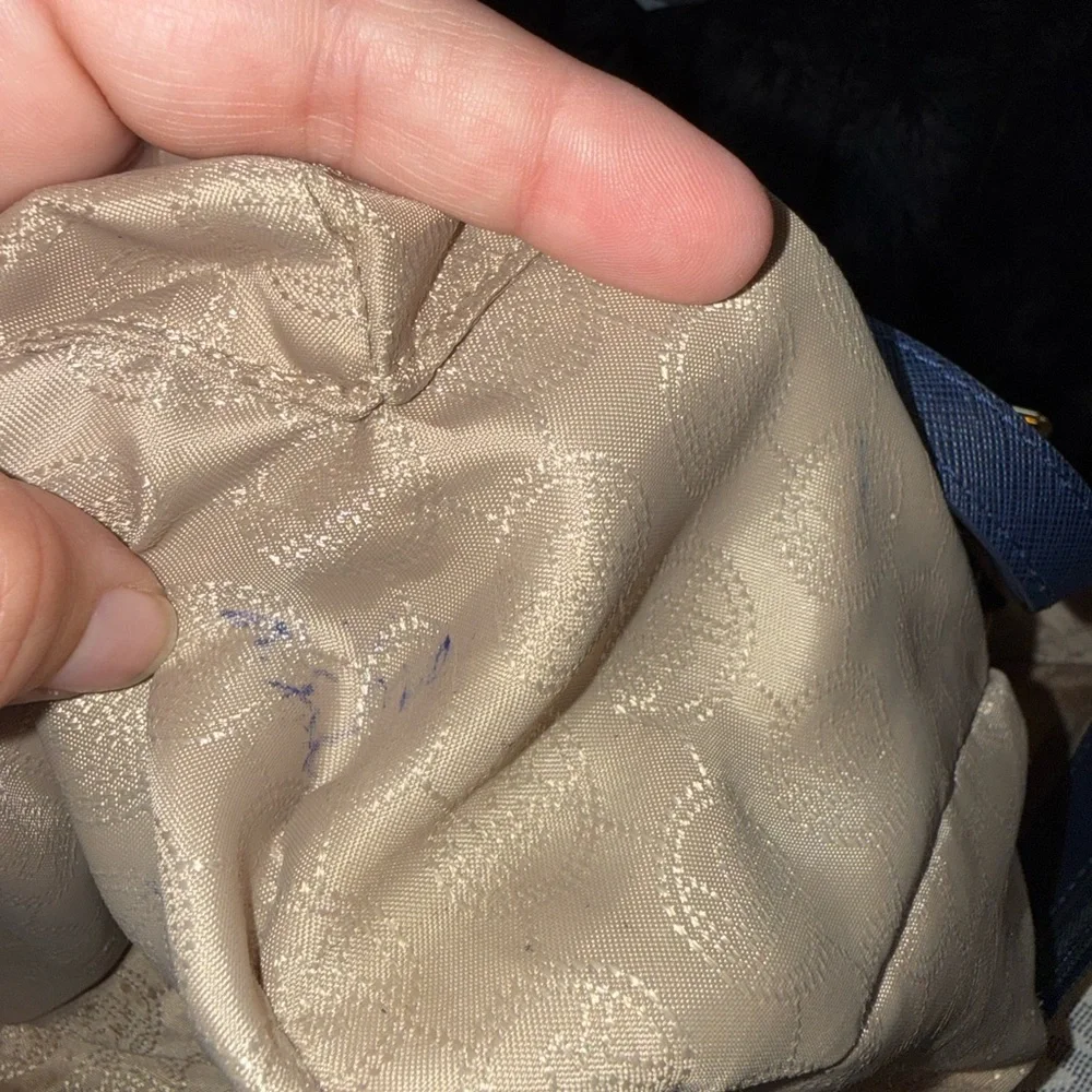Michael Kors White & Navy Monogram Tote Bag with Wallet - Picture 8 of 13